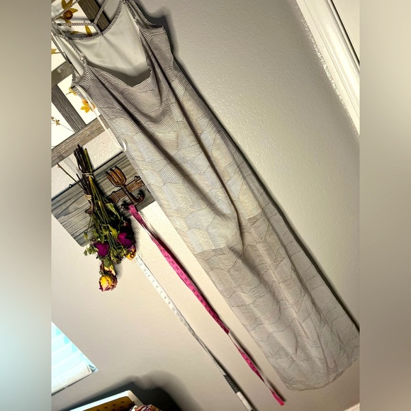 Bcbgeneration• black|white geometric maxi dress; size 4. EUC - Picture 4 of 15